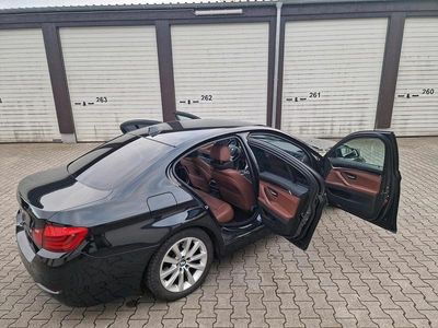 Gebraucht BMW 520 184 PS (135 kW) 2014 Schwarz Limousine
