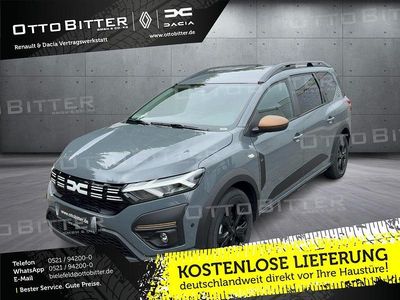 Neu Dacia Jogger Extreme 101 PS (74 kW) 2025 Zedergrün Van / Kleinbus