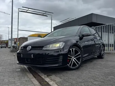 Second-hand VW Golf VII Sportline 184 CP (135 kW) 2013 Negru Berlinǎ