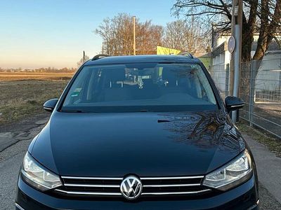 Schwarz Gebraucht 2015 VW Touran Van / Kleinbus | 20.000 € (Fairer Preis)