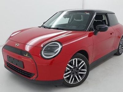Gebraucht Mini Cooper SE Classic 160 kW (218 PS) 2025 Rot Kleinwagen