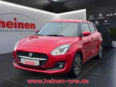 Gebraucht Suzuki Swift Comfort+ 83 PS (61 kW) 2023 Rot Kleinwagen