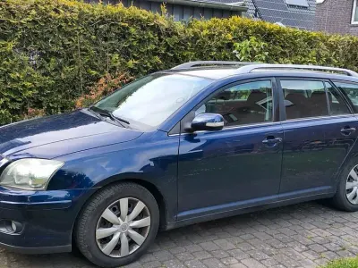Gebraucht Toyota Avensis 126 PS (92 kW) 2007 Blau Kombi