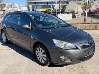 Gebraucht Opel Astra Edition 120 PS (88 kW) 2011 Grau Kombi