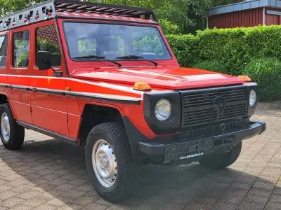 Gebraucht Mercedes G230 122 PS (89 kW) 1990 Classicrot SUV