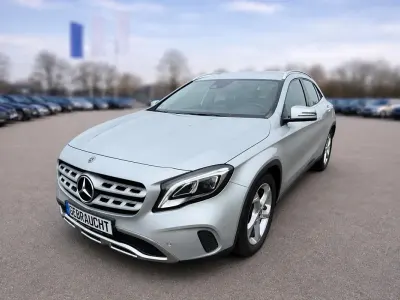 Gebraucht Mercedes GLA180 122 PS (89 kW) 2019 Grau SUV