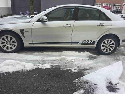 Beige Gebraucht 2011 Mercedes E200 Limousine | 9.500 € (Guter Preis)
