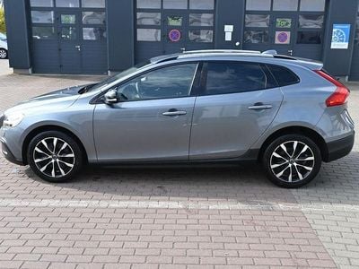 Gebraucht Volvo V40 CC Momentum 120 PS (88 kW) 2018 Grau Kombi
