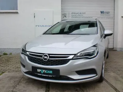 Gebraucht Opel Astra Edition 110 PS (80 kW) 2019 Hell silber metallic Kombi