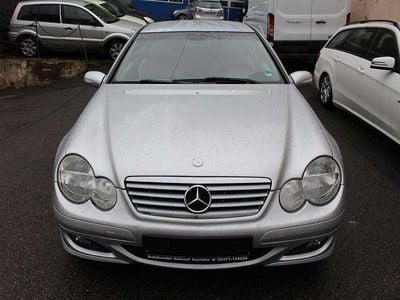 Gebraucht Mercedes C180 143 PS (105 kW) 2004 Iridiumsilber  metalliclack Coupé