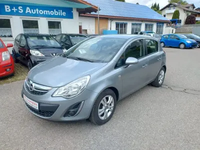 Gebraucht Opel Corsa Active 86 PS (63 kW) 2013 Silber Kleinwagen