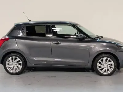 Gebraucht Suzuki Swift Comfort 83 PS (61 kW) 2024 Grau Kleinwagen