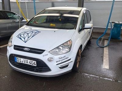 Weiß Gebraucht 2011 Ford S-MAX Titanium Van / Kleinbus | 4.750 € (Guter Preis)