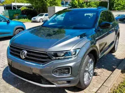 Gebraucht VW T-Roc Beats 150 PS (110 kW) 2021 Grau SUV