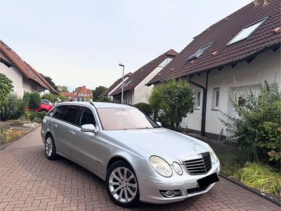 Mercedes E320