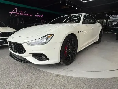 Gebraucht Maserati Ghibli 430 PS (316 kW) 2023 Weiß Limousine