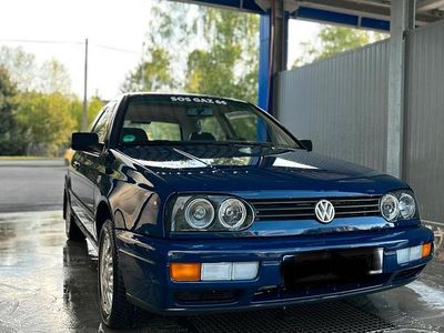 Gebraucht VW Golf III 90 PS (66 kW) 1996 Blau Limousine