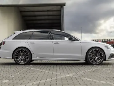 Używany Audi RS6 Exclusive 605 KM (444 kW) 2017 Biały Kombi