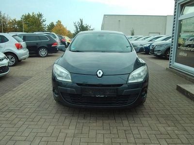 Gebraucht Renault Mégane III Dynamique 131 PS (96 kW) 2010 Schwarz Limousine