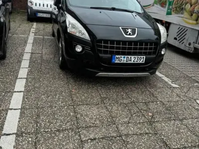 Gebraucht Peugeot 3008 112 PS (82 kW) 2012 Schwarz Kombi