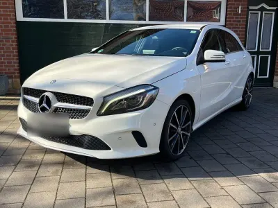 Gebraucht Mercedes A200 136 PS (100 kW) 2015 Weiß Limousine