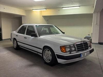 Second-hand Mercedes E260 170 CP (125 kW) 1989 Alb Berlinǎ