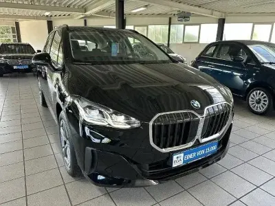 Gebraucht BMW 218 Active Tourer Performance 136 PS (100 kW) 2024 Schwarz Van / Kleinbus
