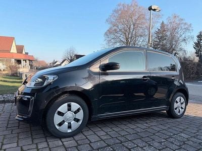 Gebraucht VW e-up! Style 61 kW (83 PS) 2022 Schwarz Kleinwagen