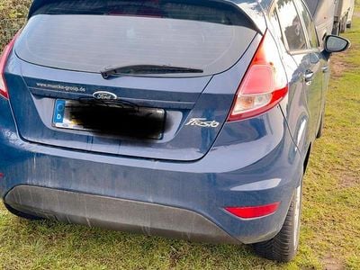 Blau Gebraucht 2014 Ford Fiesta Kleinwagen | 6.600 € (Fairer Preis)
