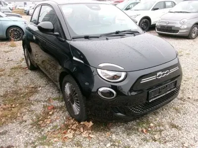 Gebraucht Fiat 500e 86 kW (118 PS) 2023 Schwarz Kleinwagen