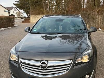 Gebraucht Opel Insignia 194 PS (142 kW) 2013 Grau Kombi