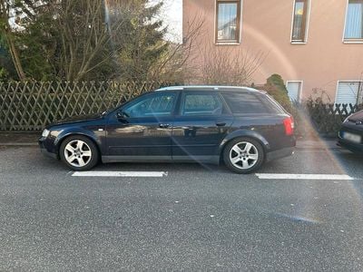 Gebraucht Audi A4 163 PS (119 kW) 2002 Blau Kombi
