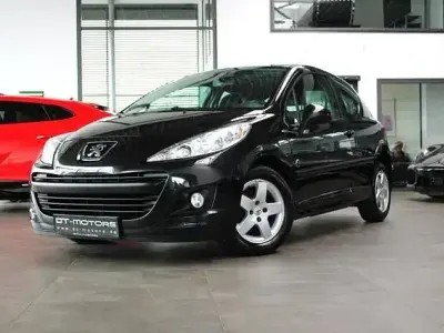 Gebraucht Peugeot 207 Urban Move 95 PS (69 kW) 2011 Schwarz Limousine