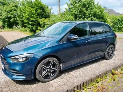 Gebraucht Mercedes B250 AMG 218 PS (160 kW) 2020 Blau Kleinwagen