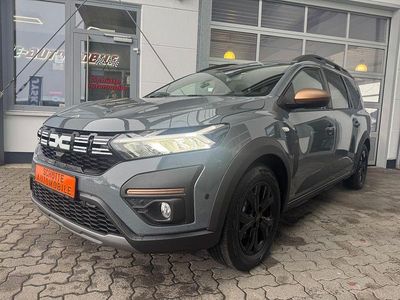 Gebraucht Dacia Jogger Extreme 110 PS (80 kW) 2025 Grau Van / Kleinbus