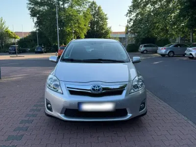 Gebraucht Toyota Auris Hybrid 136 PS (100 kW) 2012 Grau Kleinwagen
