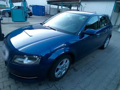 Gebraucht Audi A3 Sportback 180 PS (132 kW) 2012 Blau Kleinwagen