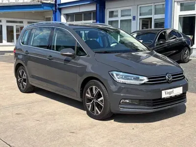 Gebraucht VW Touran Highline 150 PS (110 kW) 2022 Grau Van / Kleinbus