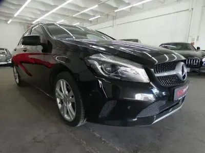 Gebraucht Mercedes A200 Progressive 136 PS (100 kW) 2016 Schwarz Limousine