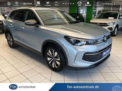 Gebraucht VW Tiguan Goal 150 PS (110 kW) 2025 Silber SUV