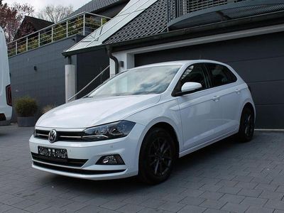 Gebraucht VW Polo Comfortline 95 PS (69 kW) 2018 Weiß Kleinwagen