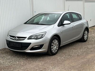 gebraucht Opel Astra Limo. 5 Türer Benziner 140PS Klima SHZ PDC