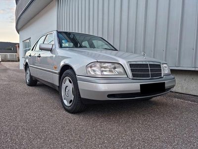 Silber Gebraucht 1995 Mercedes C180 Elegance Limousine | 18.000 €