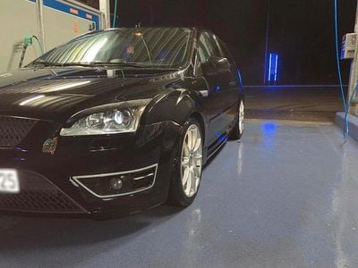 Gebraucht Ford Focus ST 300 PS (220 kW) 2006 Schwarz Coupé