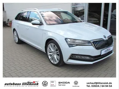 Gebraucht Skoda Superb LAURIN & KLEMENT 200 PS (147 kW) 2024 Moonweiß perleffekt Kombi