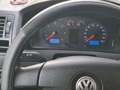 Gebraucht VW T5 132 PS (97 kW) 2008 Rot Van