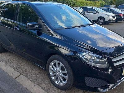 Usata Mercedes B180 109 CV (80 kW) 2017 Nero Monovolume