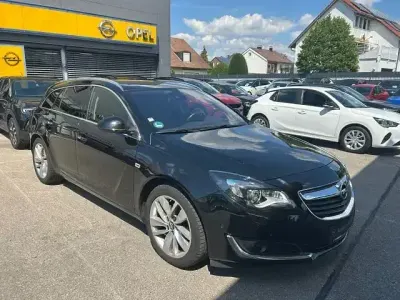 Gebraucht Opel Insignia Business Innovation 170 PS (125 kW) 2016 Onyx schwarz (metallic) Kombi