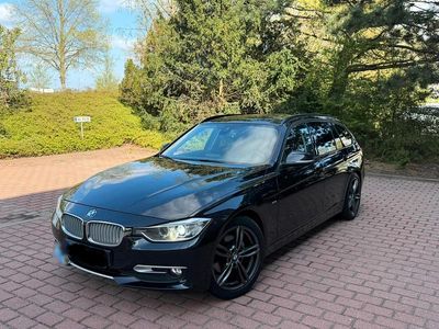 Usata BMW 320 Sport Line 184 CV (135 kW) 2012 Nero Station wagon