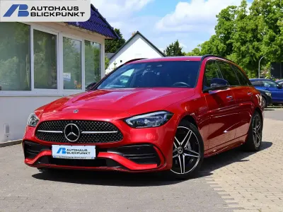 Używany Mercedes C300 AMG 265 KM (194 kW) 2023 Czerwony Kombi